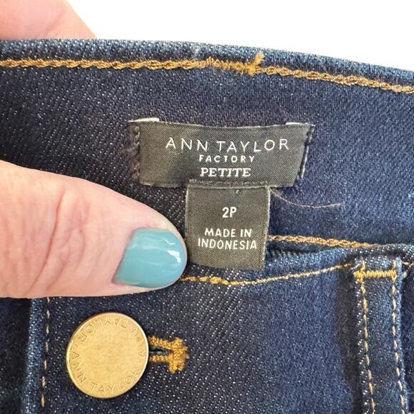 Ann Taylor Petite Jeans Women's size 2P 2 petite Blue Gold Snap Straight Preppy - Picture 5 of 11
